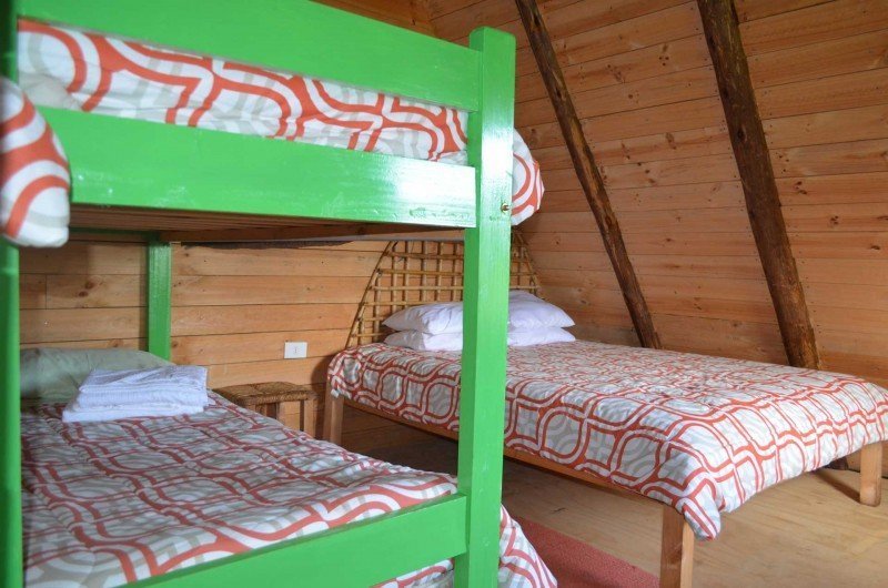 HABITACION PIFILLKA 4 PERSONAS / HOTEL MAPUCHE WALLMAPU