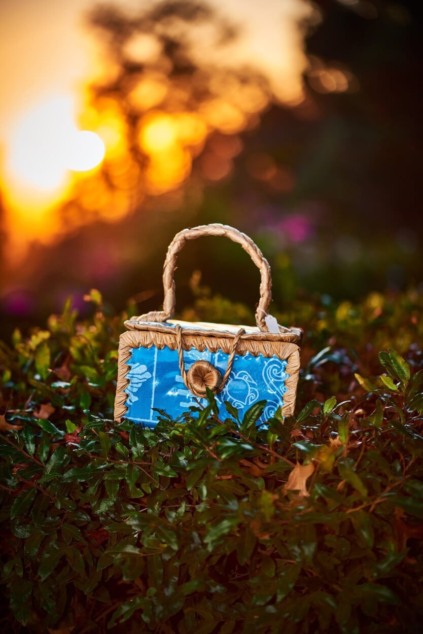 Cartera Fibra de Pandanus Y Tela con tortugas - Imagen 10